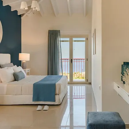 Alkyoni Villa *