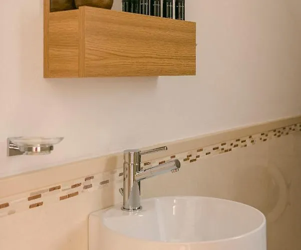 Alkyoni 费斯卡尔德宏