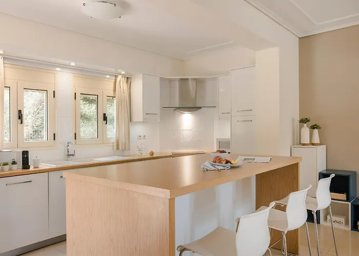 Alkyoni 费斯卡尔德宏